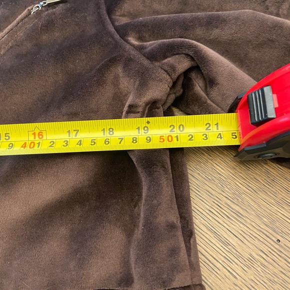 Cozy weatherproof jacket - Picture 4 of 8